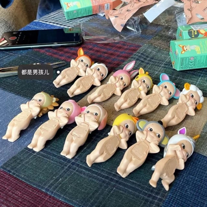 صندوق مفاجآت ميني فيجرز بتصميم - مراجعة Phone Accessories Doll وسعره