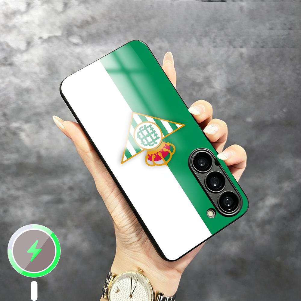 غطاء هاتف فاخر بتصميم نادي بيت - مراجعة Magnetic Phone Case وسعره
